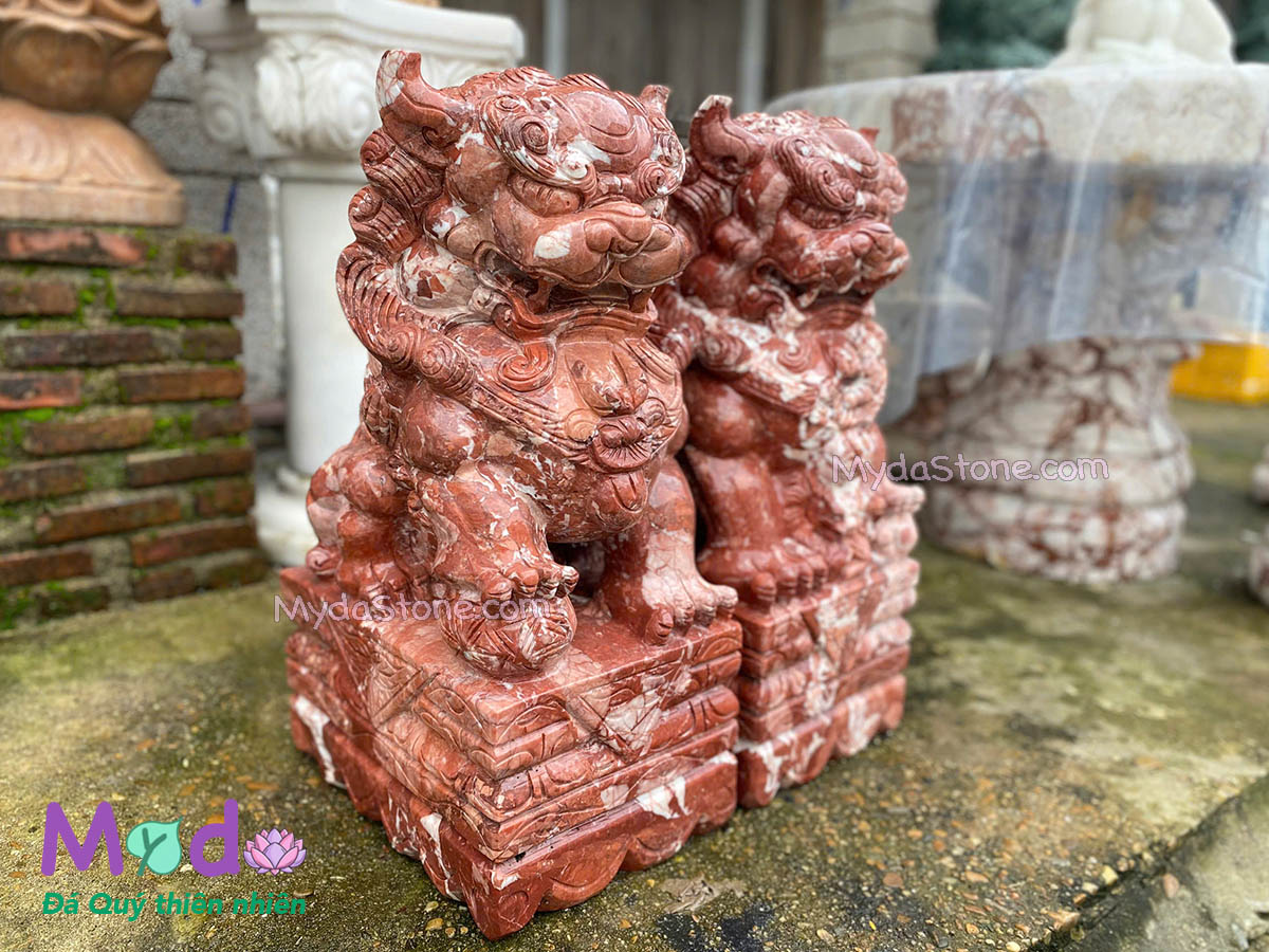 Tượng Kỳ Lân đá Đỏ Thanh Hoá