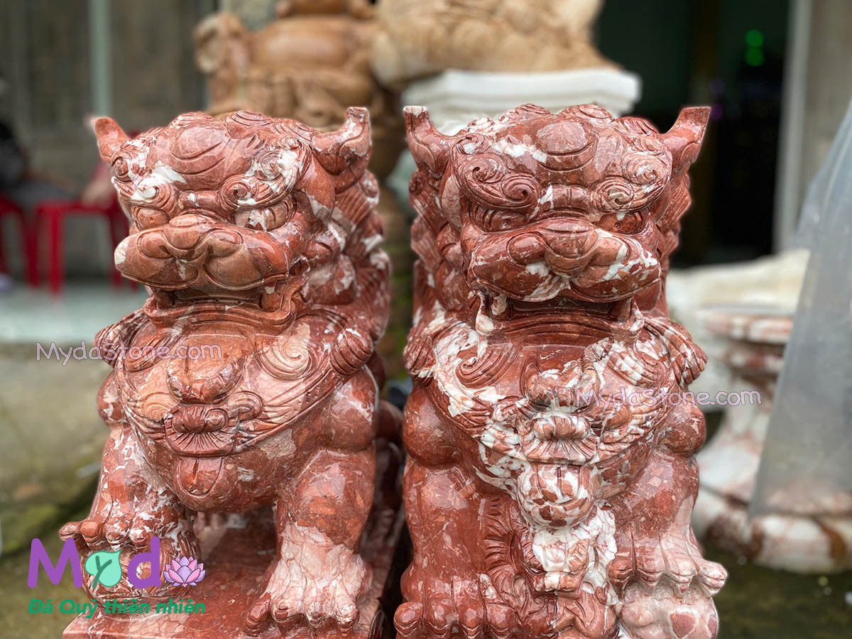 Tượng Kỳ Lân đá Đỏ Thanh Hoá
