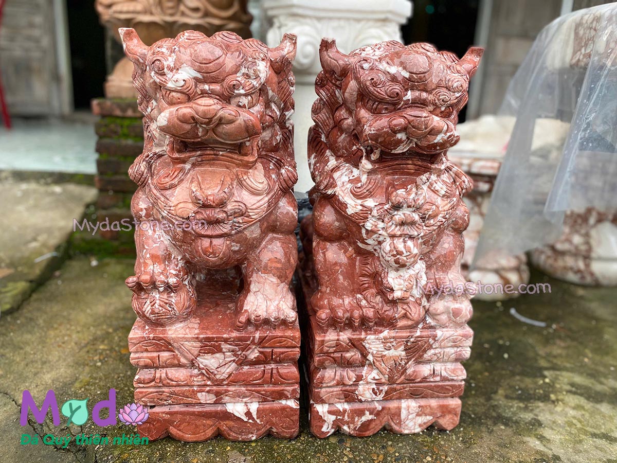 Tượng Kỳ Lân đá Đỏ Thanh Hoá