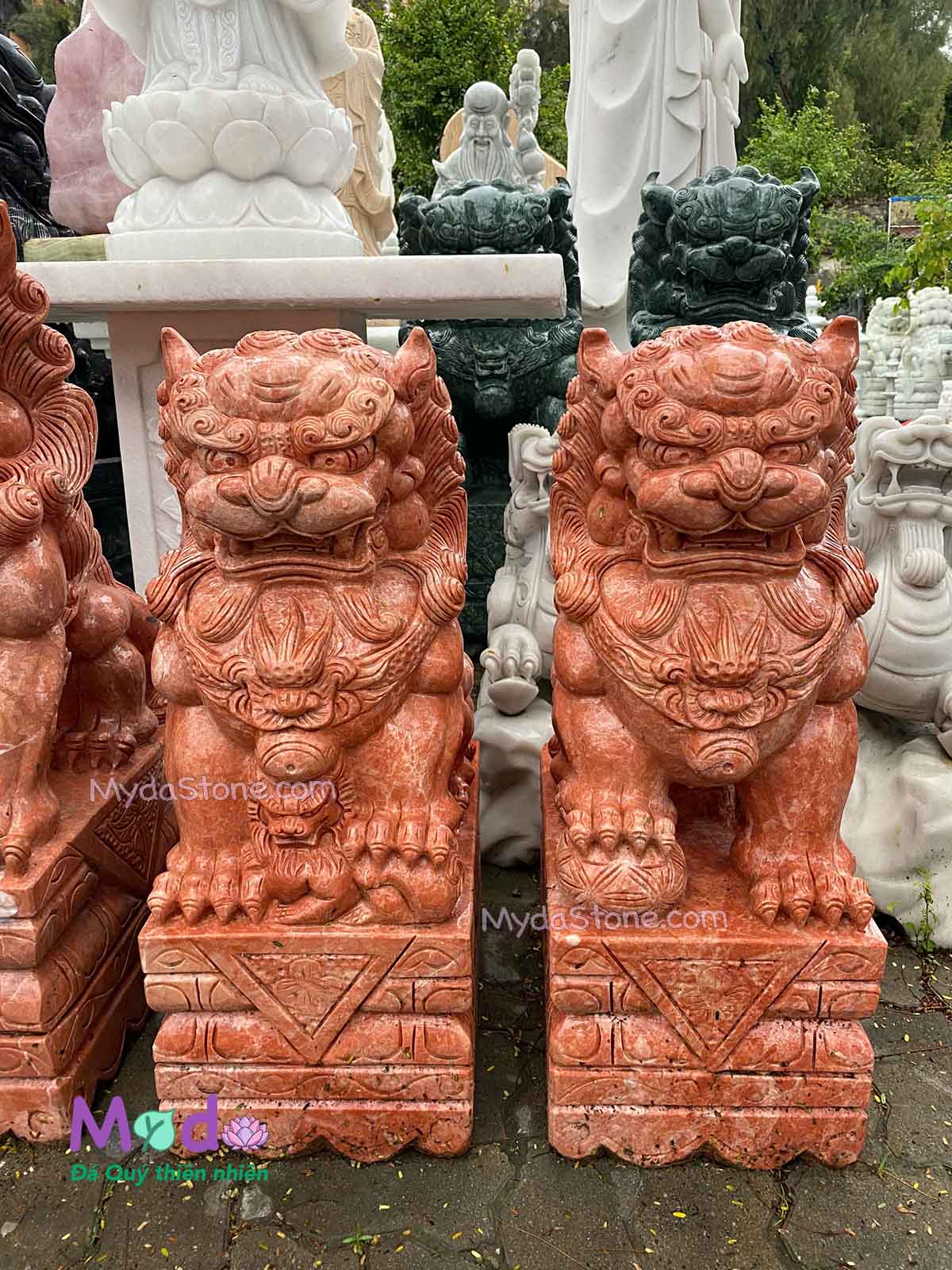 Tượng Kỳ Lân đá Đỏ Thanh Hoá