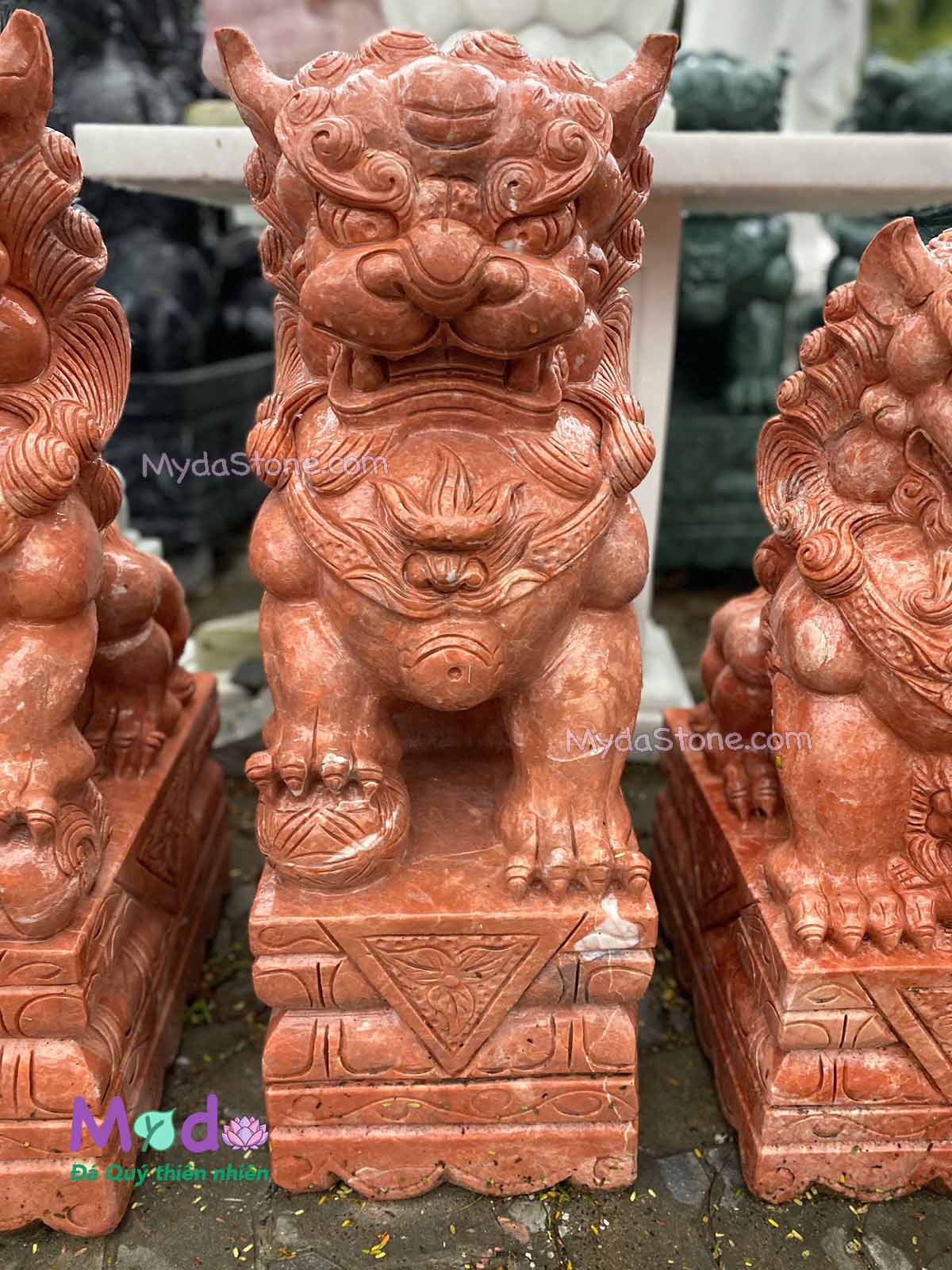Tượng Kỳ Lân đá Đỏ Thanh Hoá