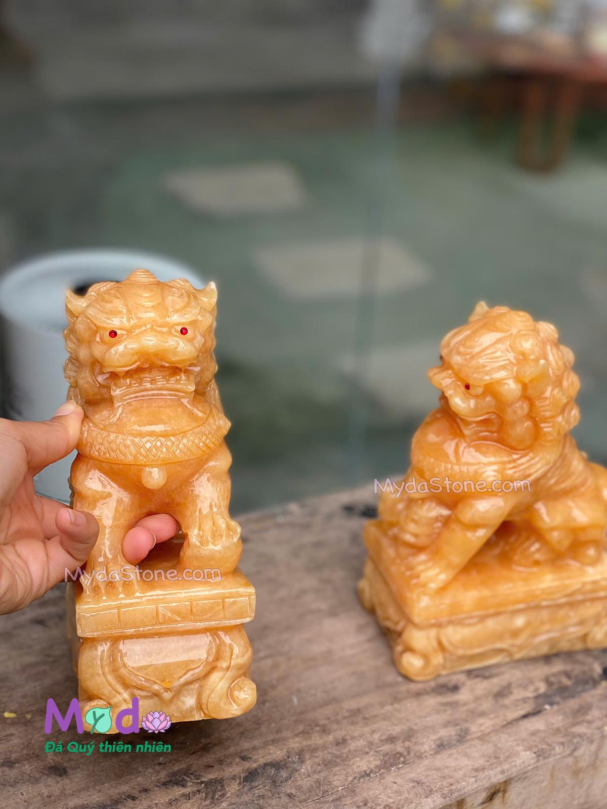Tượng Kỳ Lân đá Ngọc Hoàng Long