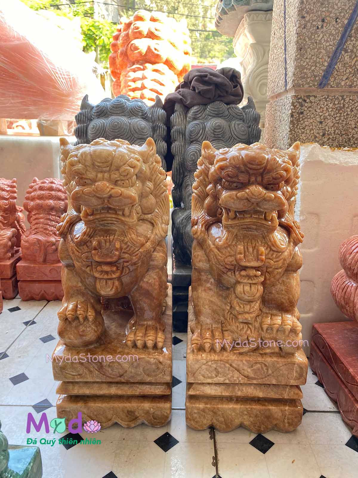 Tượng Kỳ Lân đá Vân Gỗ Tự Nhiên