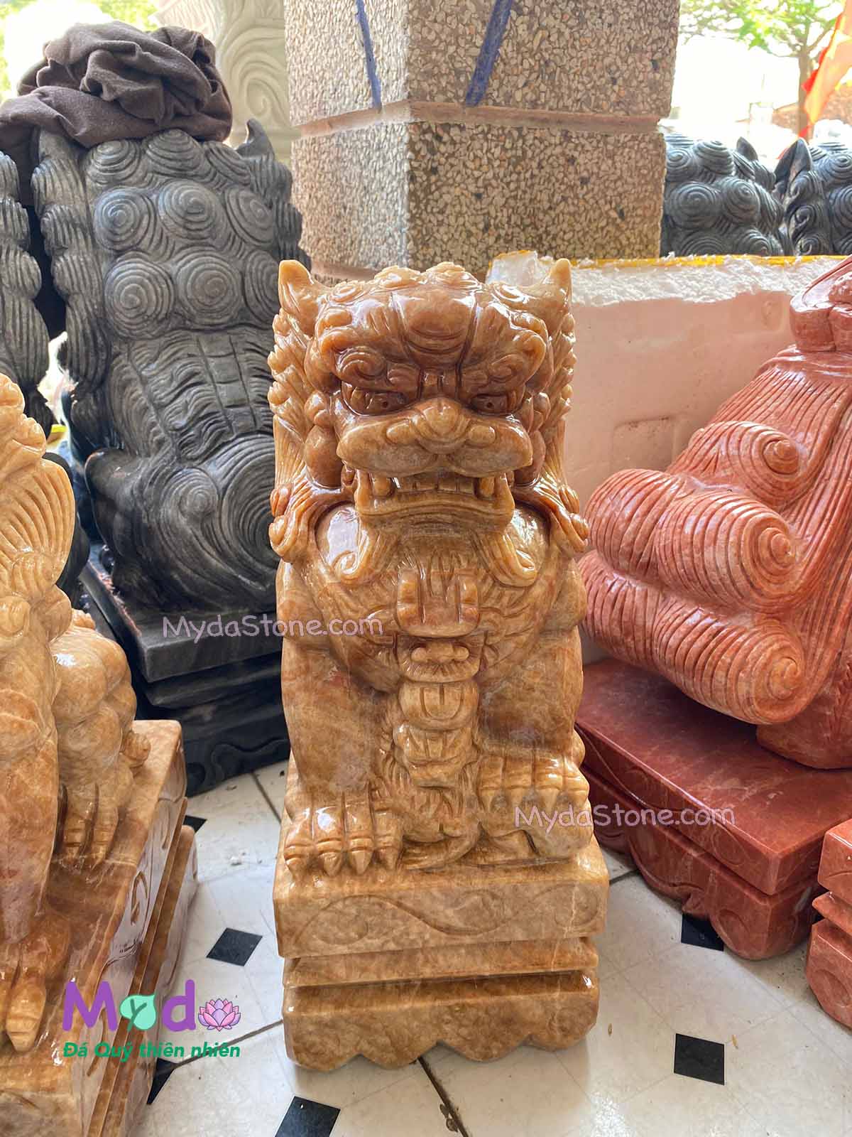 Tượng Kỳ Lân đá Vân Gỗ Tự Nhiên