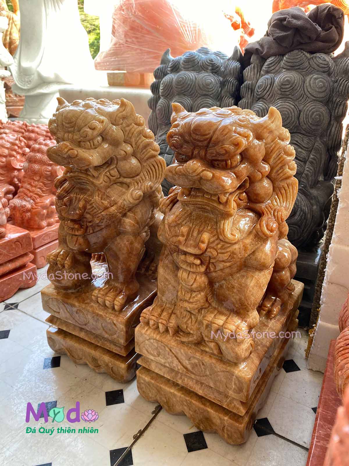 Tượng Kỳ Lân đá Vân Gỗ Tự Nhiên