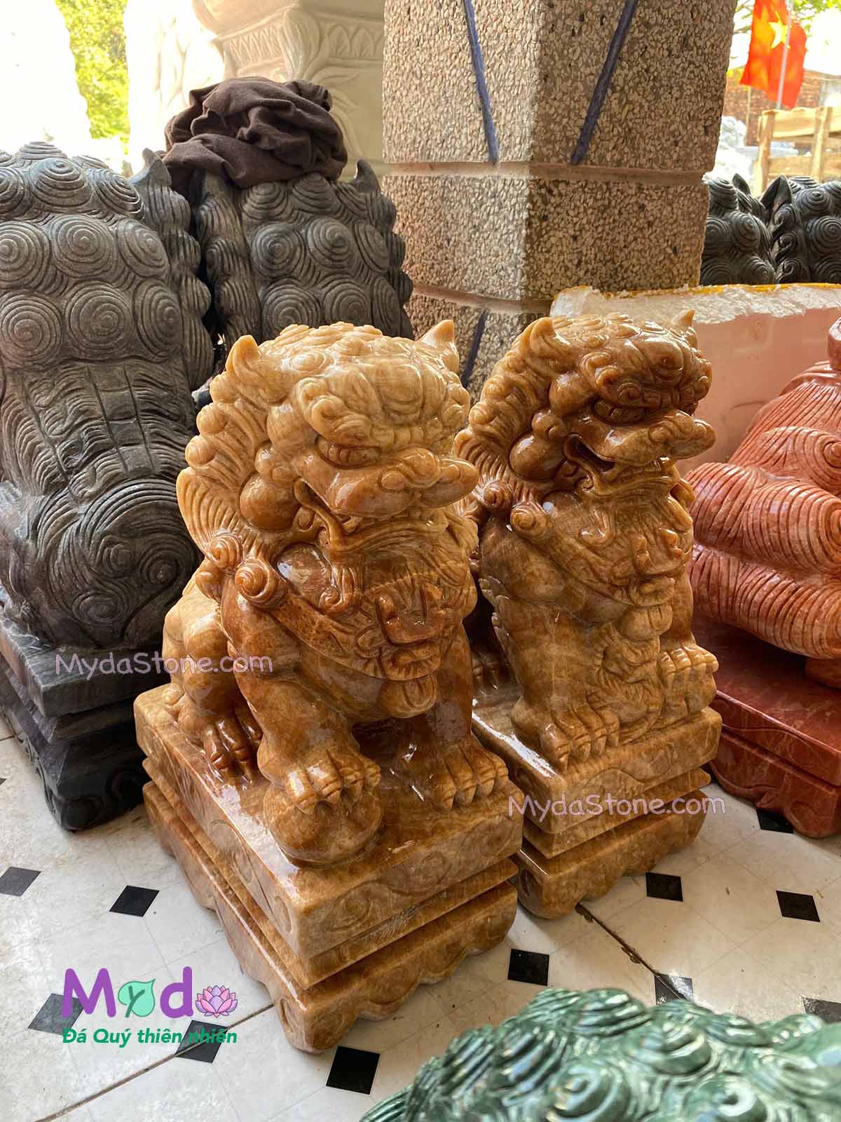 Tượng Kỳ Lân đá Vân Gỗ Tự Nhiên