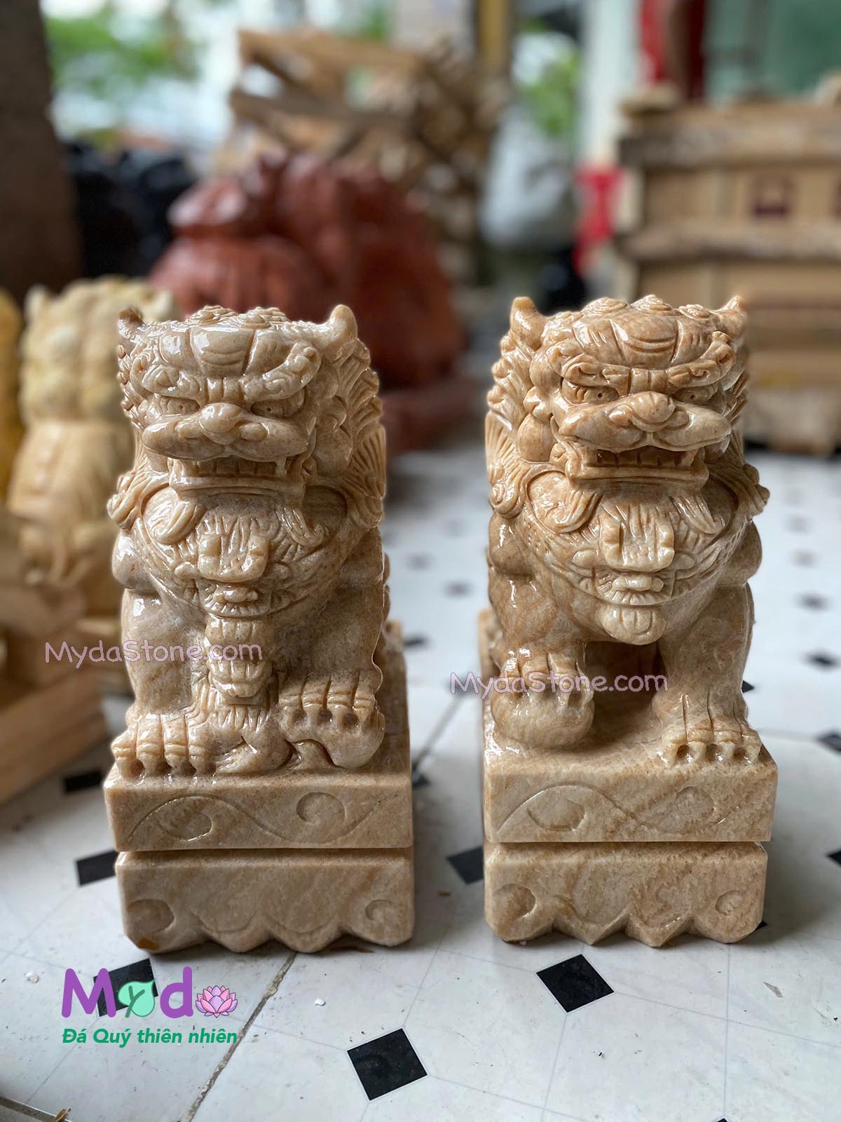 Tượng Kỳ Lân đá Vân Gỗ Tự Nhiên