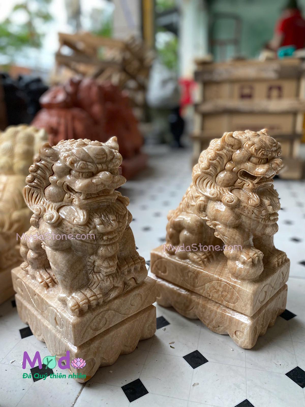 Tượng Kỳ Lân đá Vân Gỗ Tự Nhiên