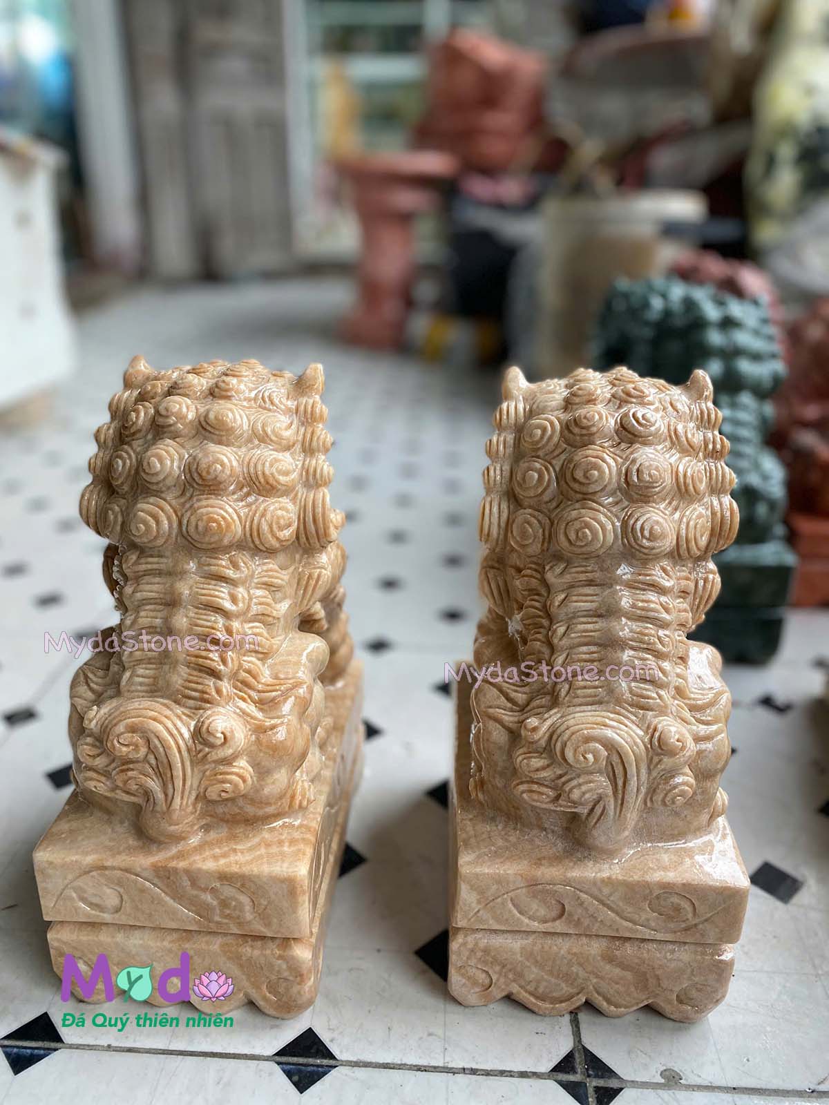 Tượng Kỳ Lân đá Vân Gỗ Tự Nhiên