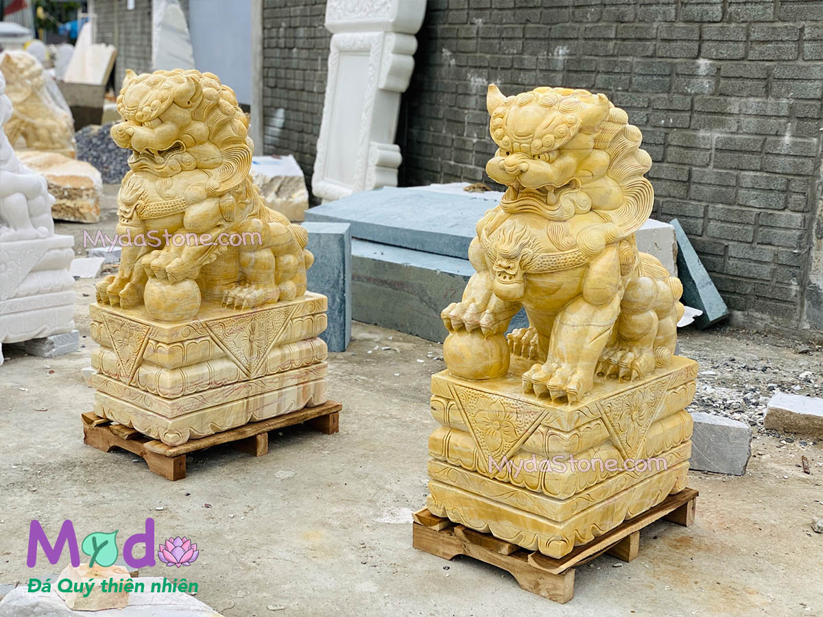 Tượng Kỳ Lân đá Cà Rốt Vàng