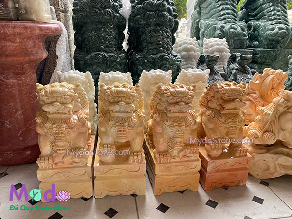 Tượng Kỳ Lân để Lăng Mộ đá Cà Rốt Vàng