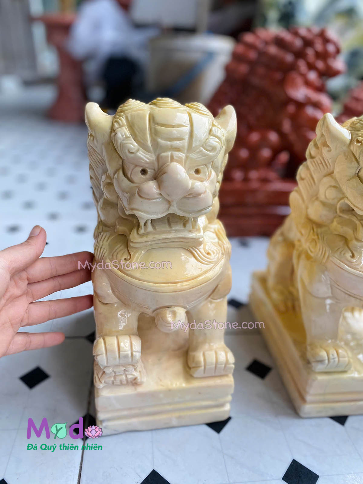 Tượng Kỳ Lân để Lăng Mộ đá Cà Rốt Vàng