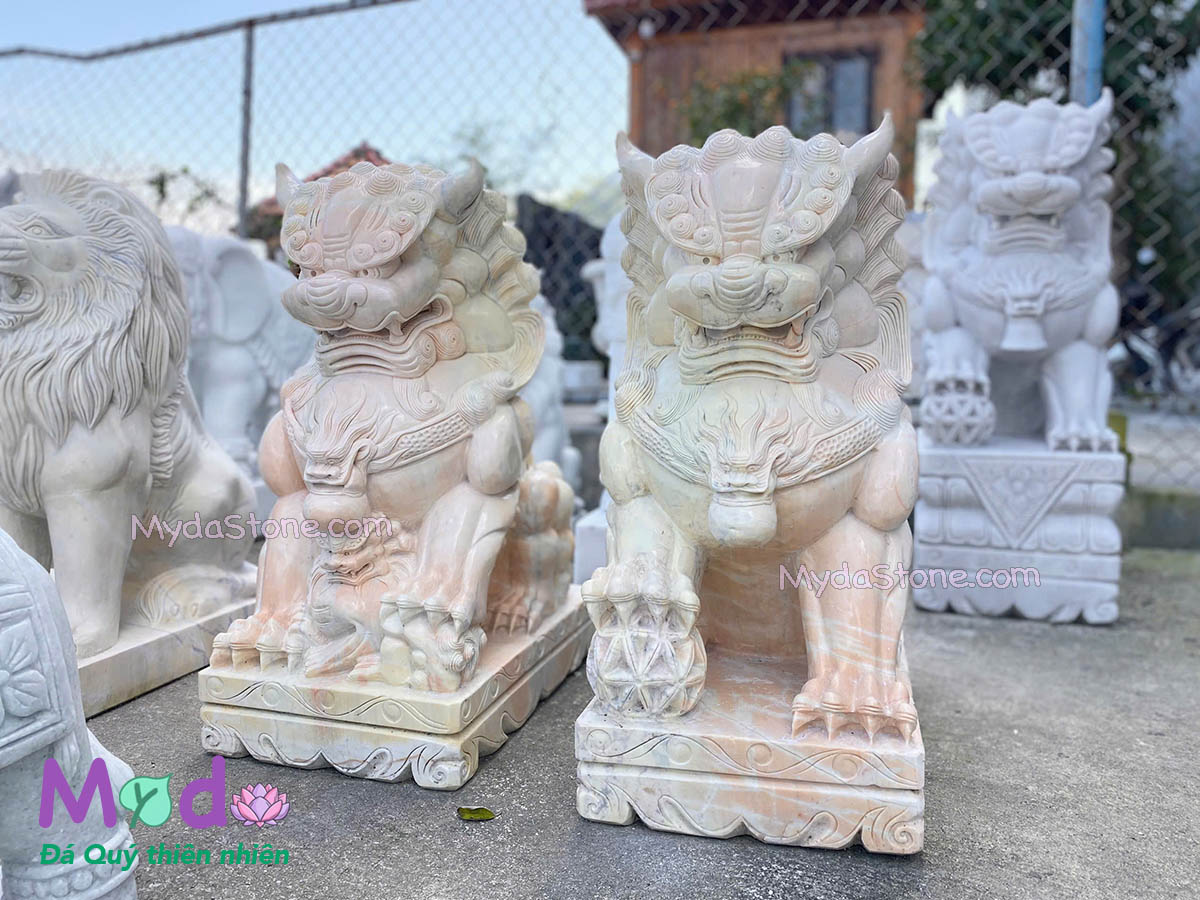 Kỳ Lân để Lăng Mộ đá Cà Rốt Vàng