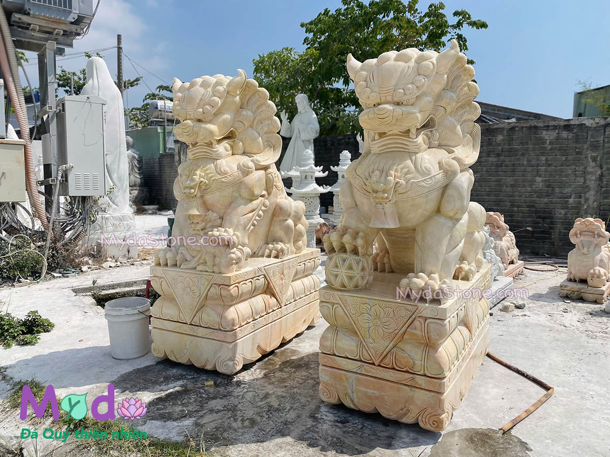 Kỳ Lân để Lăng Mộ đá Cà Rốt Vàng