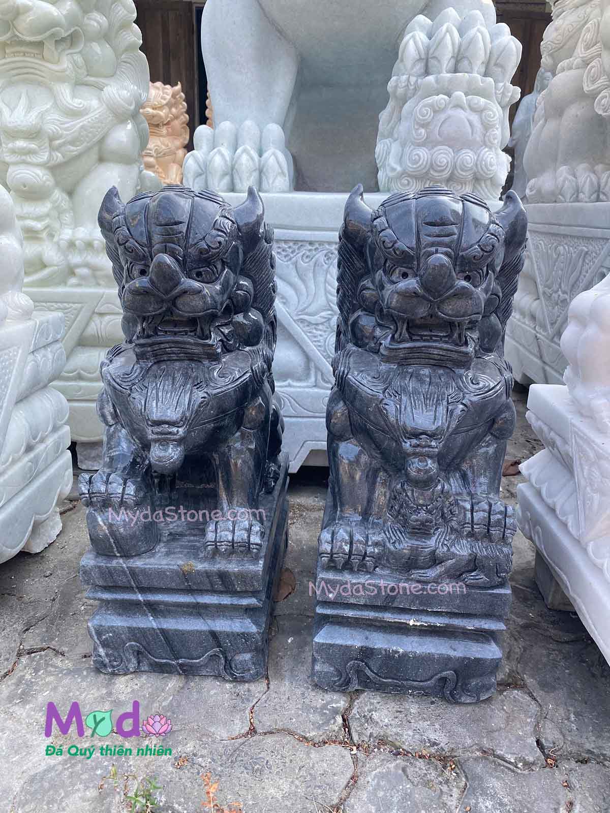 Kỳ Lân để Mộ đá Cẩm Thạch Đen