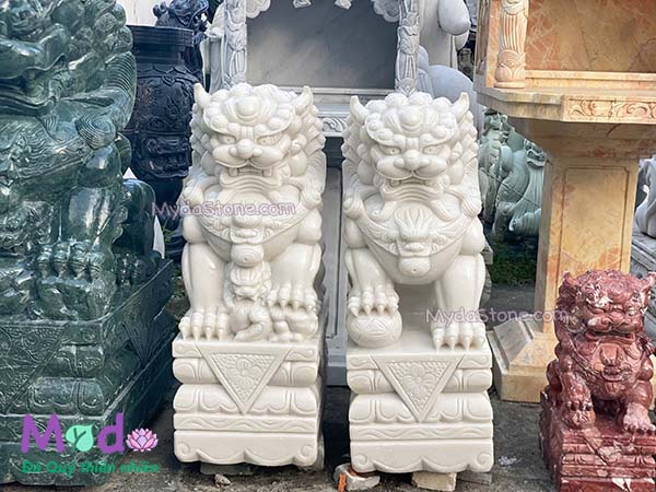 Tượng Kỳ Lân để Lăng Mộ đá Cẩm Thạch Trắng