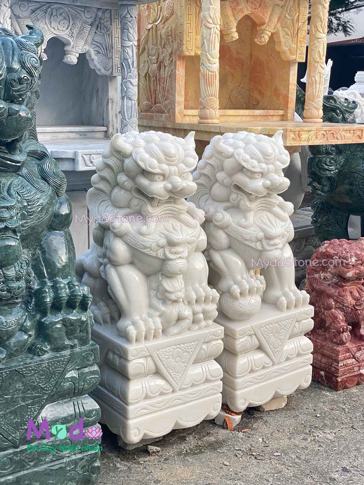 Tượng Kỳ Lân để Lăng Mộ đá Cẩm Thạch Trắng