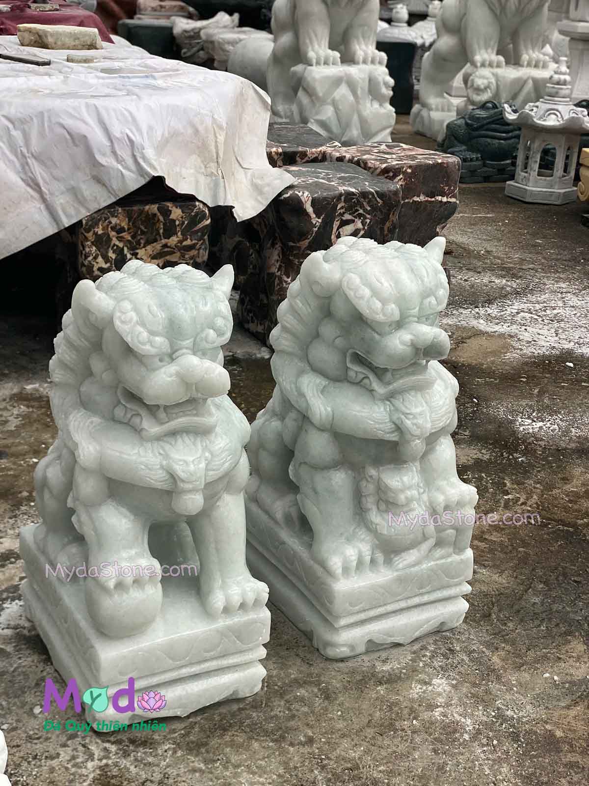 Tượng Kỳ Lân để Mộ đá Cẩm Thạch Trắng Xanh