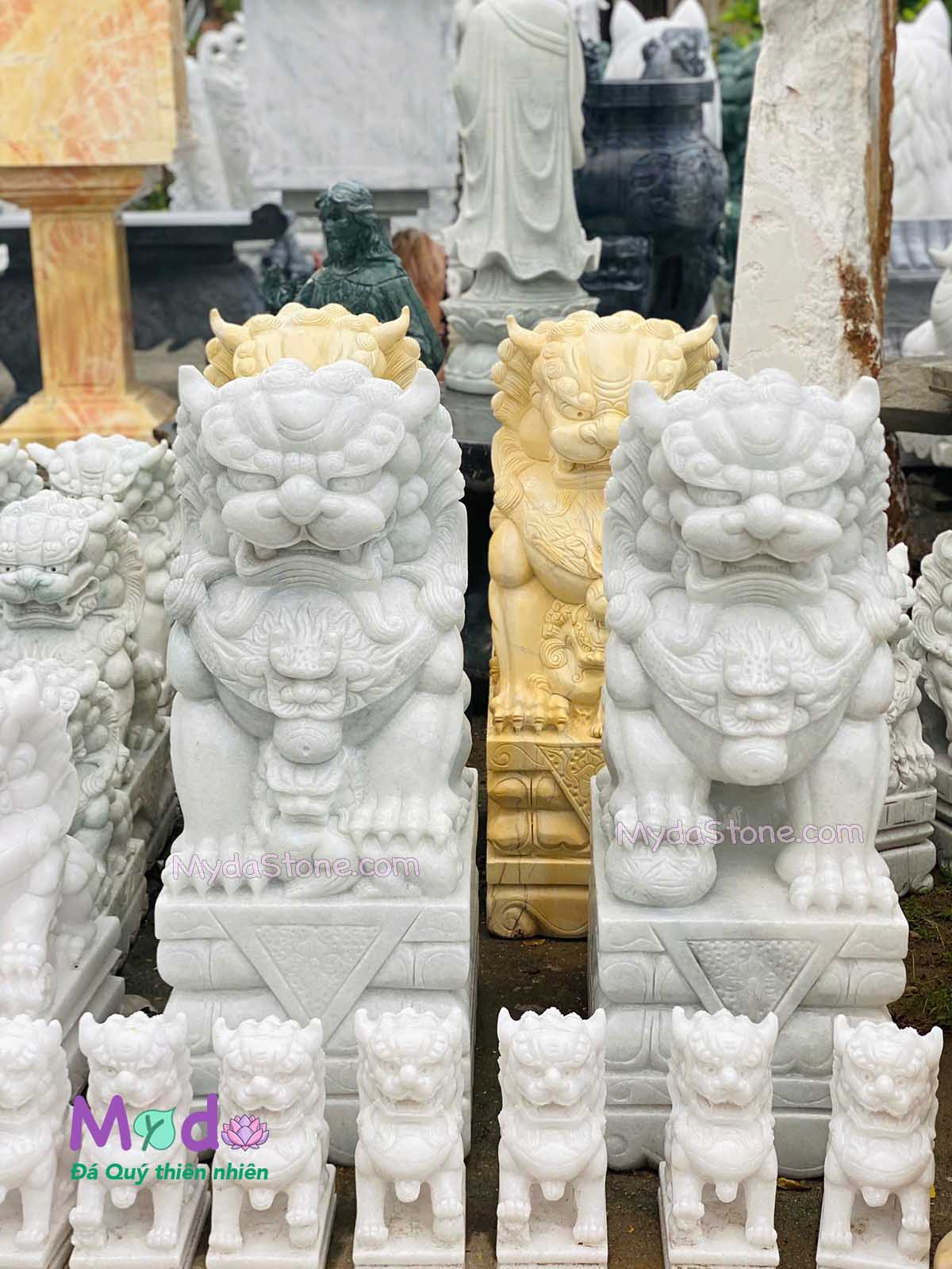 Tượng Kỳ Lân để Lăng Mộ đá Cẩm Thạch Trắng Xanh