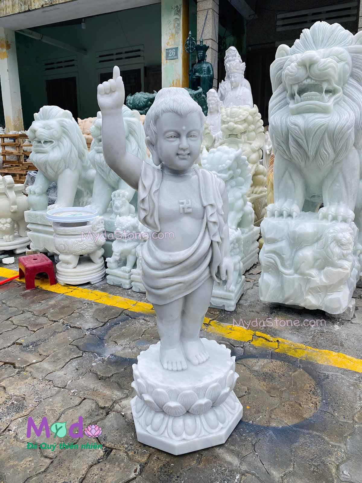 Tượng Phật Đản Sanh đá Cẩm Thạch Trắng Xám