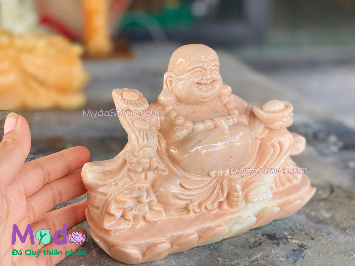 Tượng Phật Di Lặc đá Cà Rốt Vàng