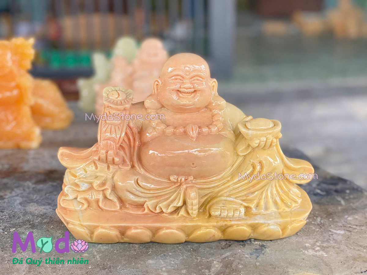 Tượng Phật Di Lặc đá Cà Rốt Vàng