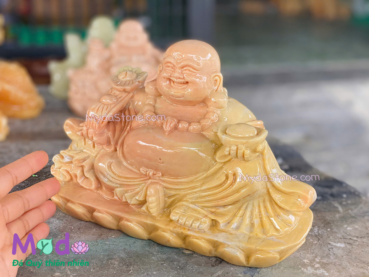 Tượng Phật Di Lặc đá Cà Rốt Vàng