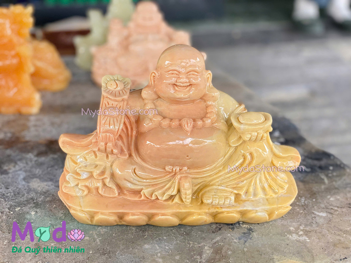 Tượng Phật Di Lặc đá Cà Rốt Vàng