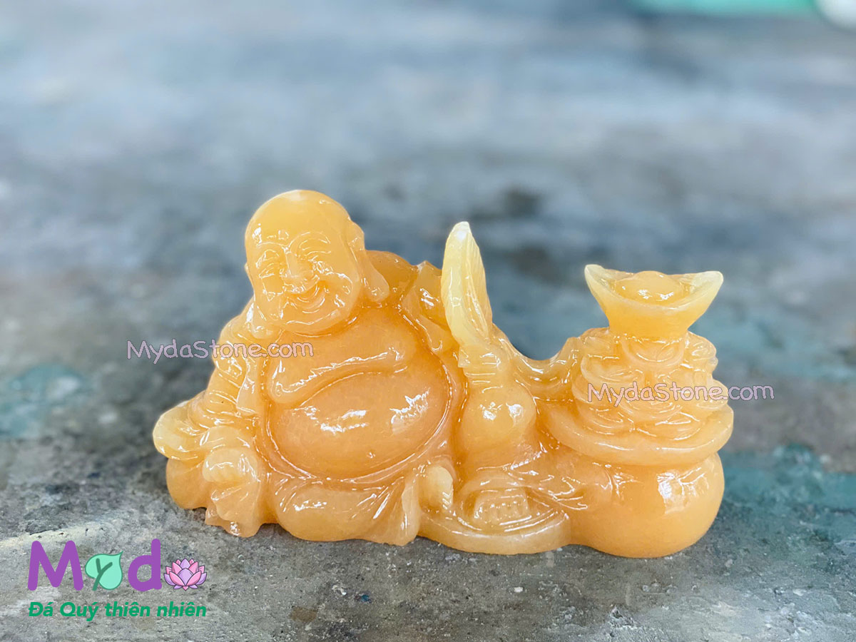 Tượng Phật Di Lặc đá Ngọc Hoàng Long