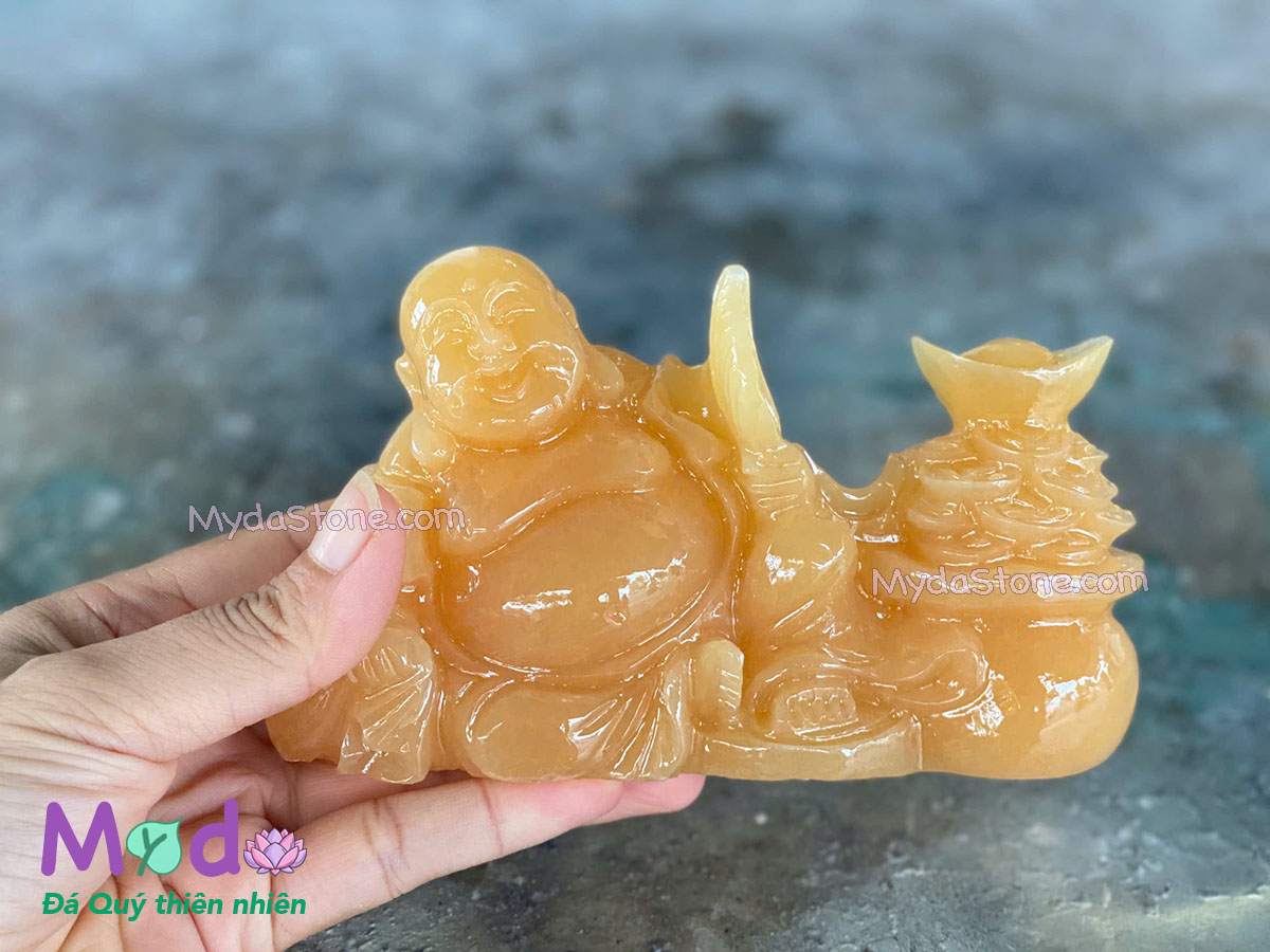 Tượng Phật Di Lặc đá Ngọc Hoàng Long