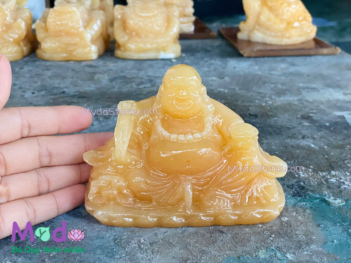 Tượng Phật Di Lặc đá Ngọc Hoàng Long