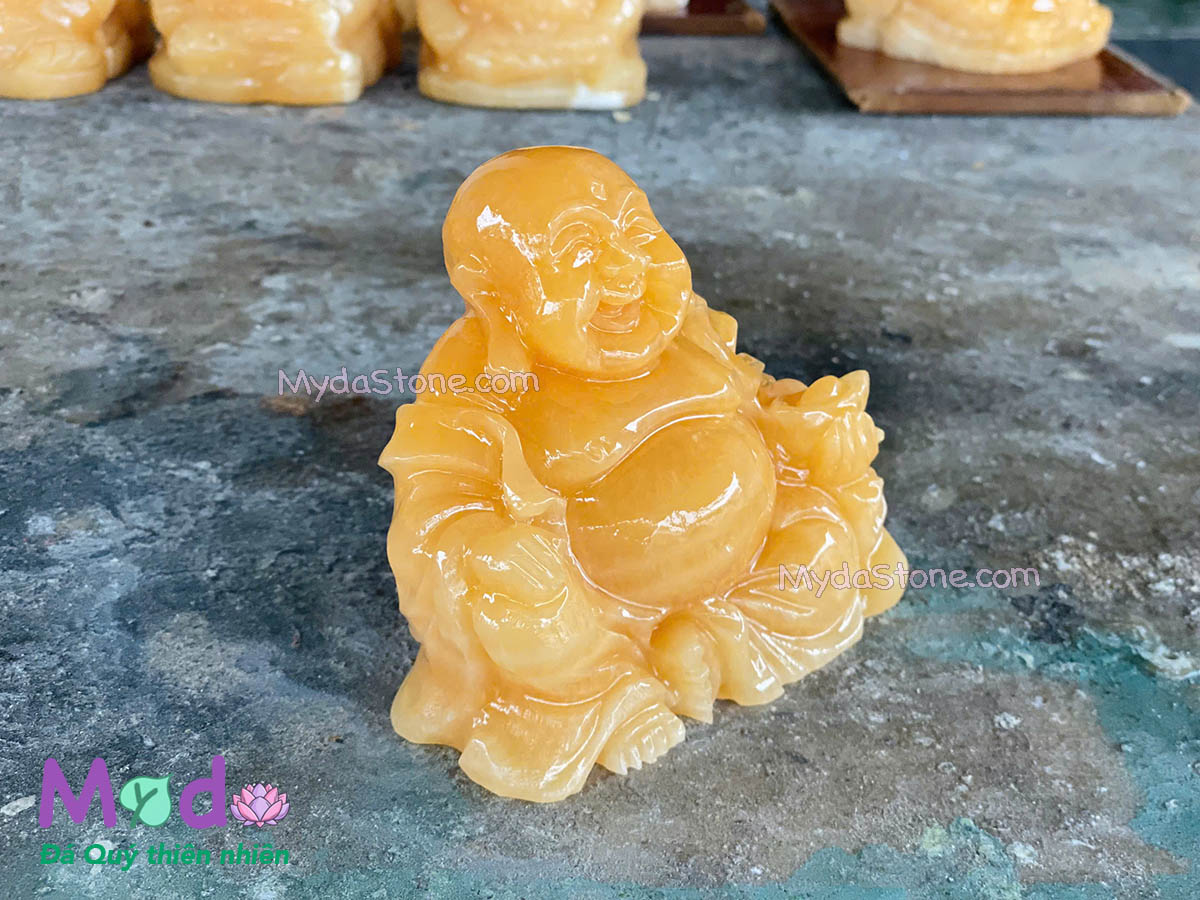 Tượng Phật Di Lặc đá Ngọc Hoàng Long