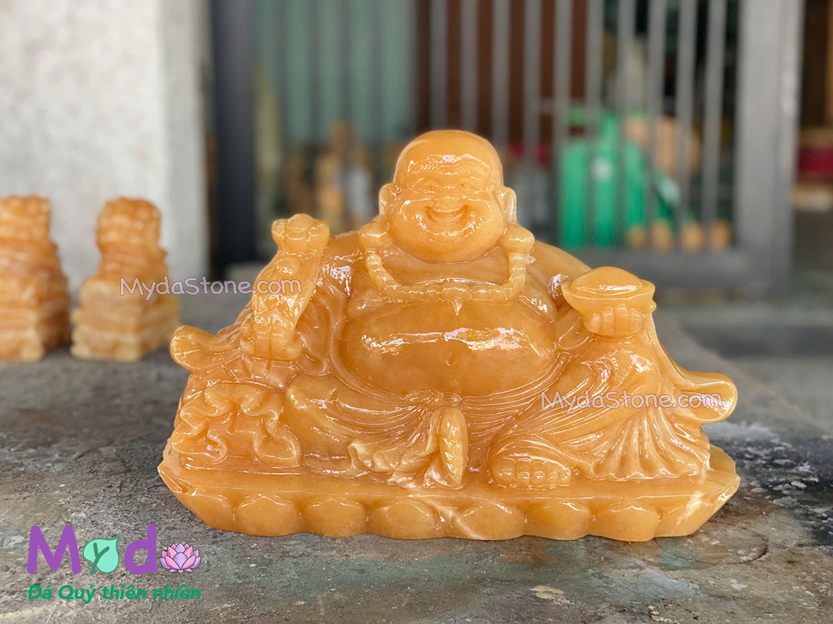 Tượng Phật Di Lặc đá Ngọc Hoàng Long