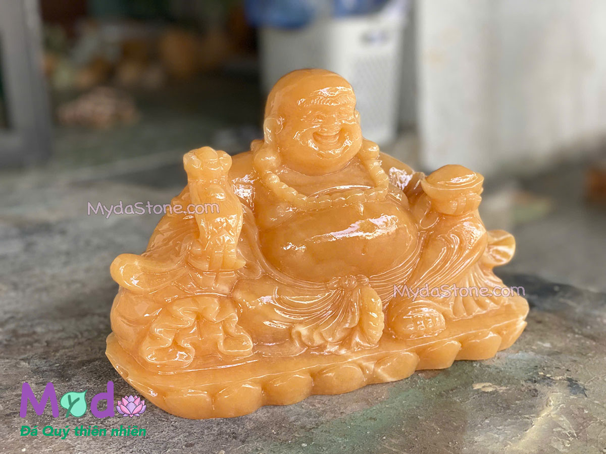 Tượng Phật Di Lặc đá Ngọc Hoàng Long