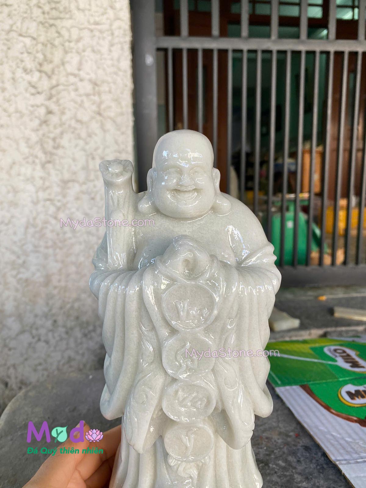 Tượng Phật Di Lặc đứng bao tiền đá Cẩm Thạch Trắng