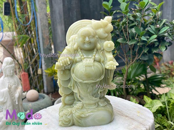 Tượng Phật Di Lặc vác cành đào đá Ngọc Xanh Pakistan