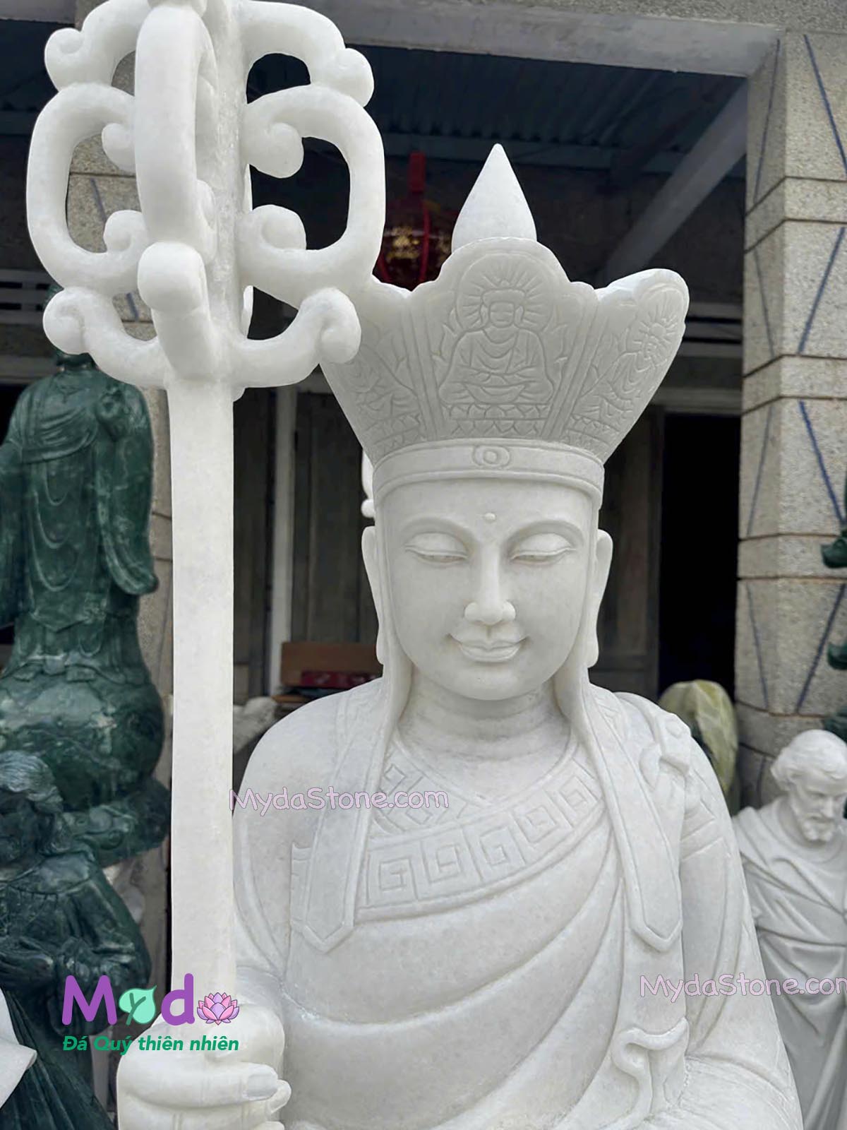 Tượng Phật Địa Tạng đứng đài sen đá Cẩm Thạch Trắng