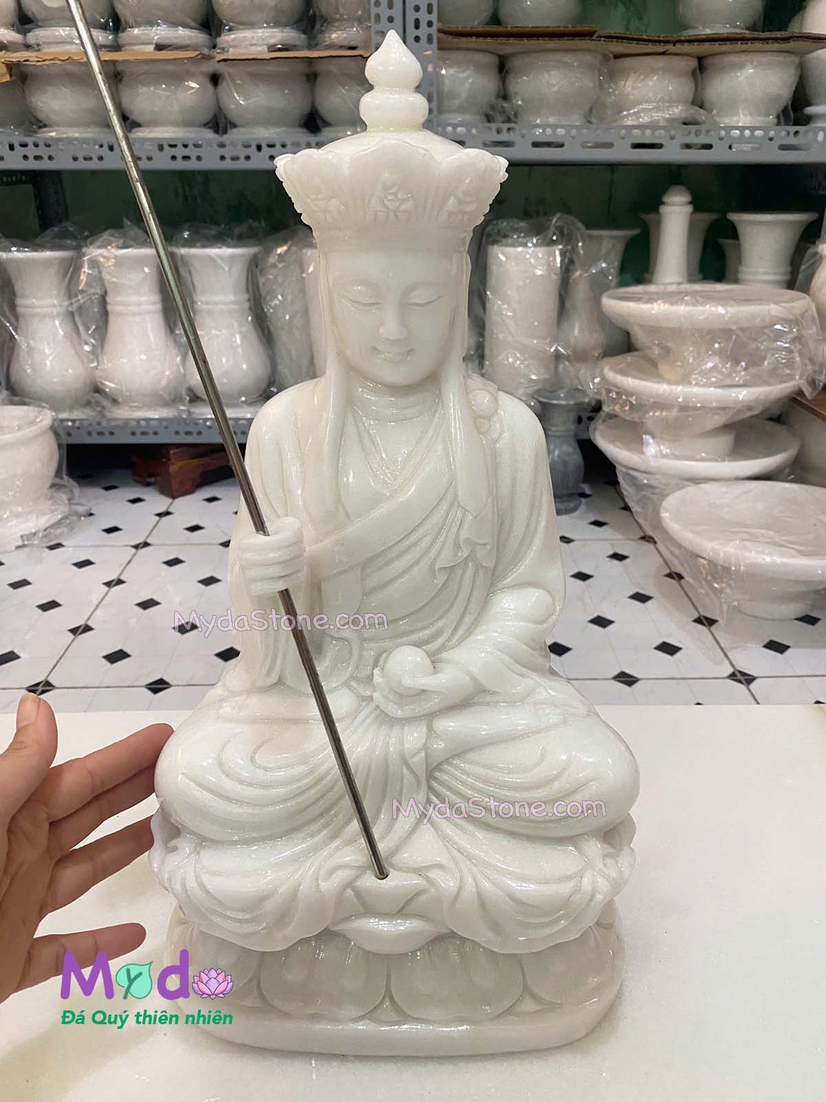 Tượng Phật Địa Tạng ngồi đài sen đá Cẩm Thạch Trắng