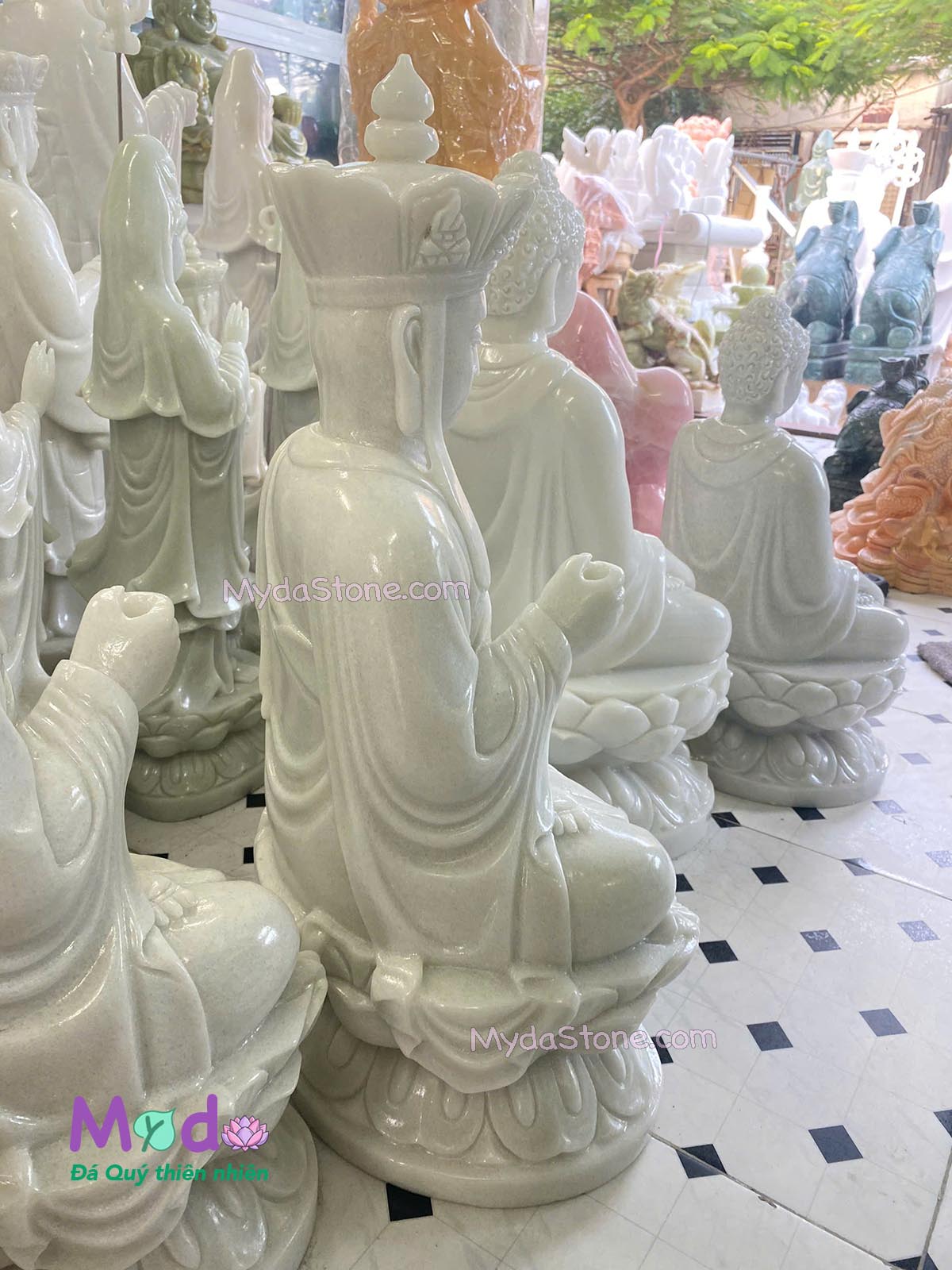 Tượng Phật Địa Tạng ngồi đài sen đá Cẩm Thạch Trắng