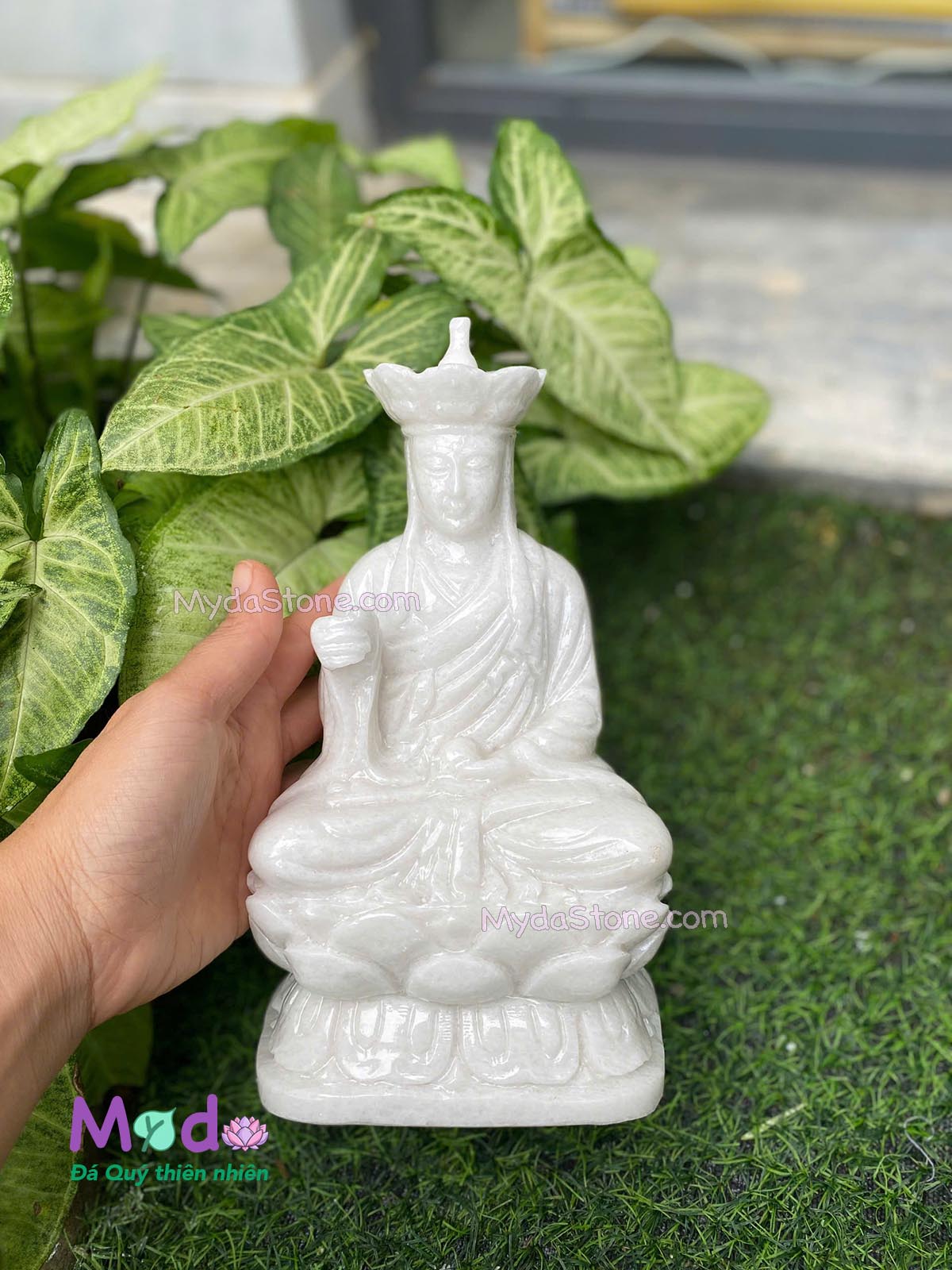Tượng Phật Địa Tạng ngồi đài sen đá Cẩm Thạch Trắng