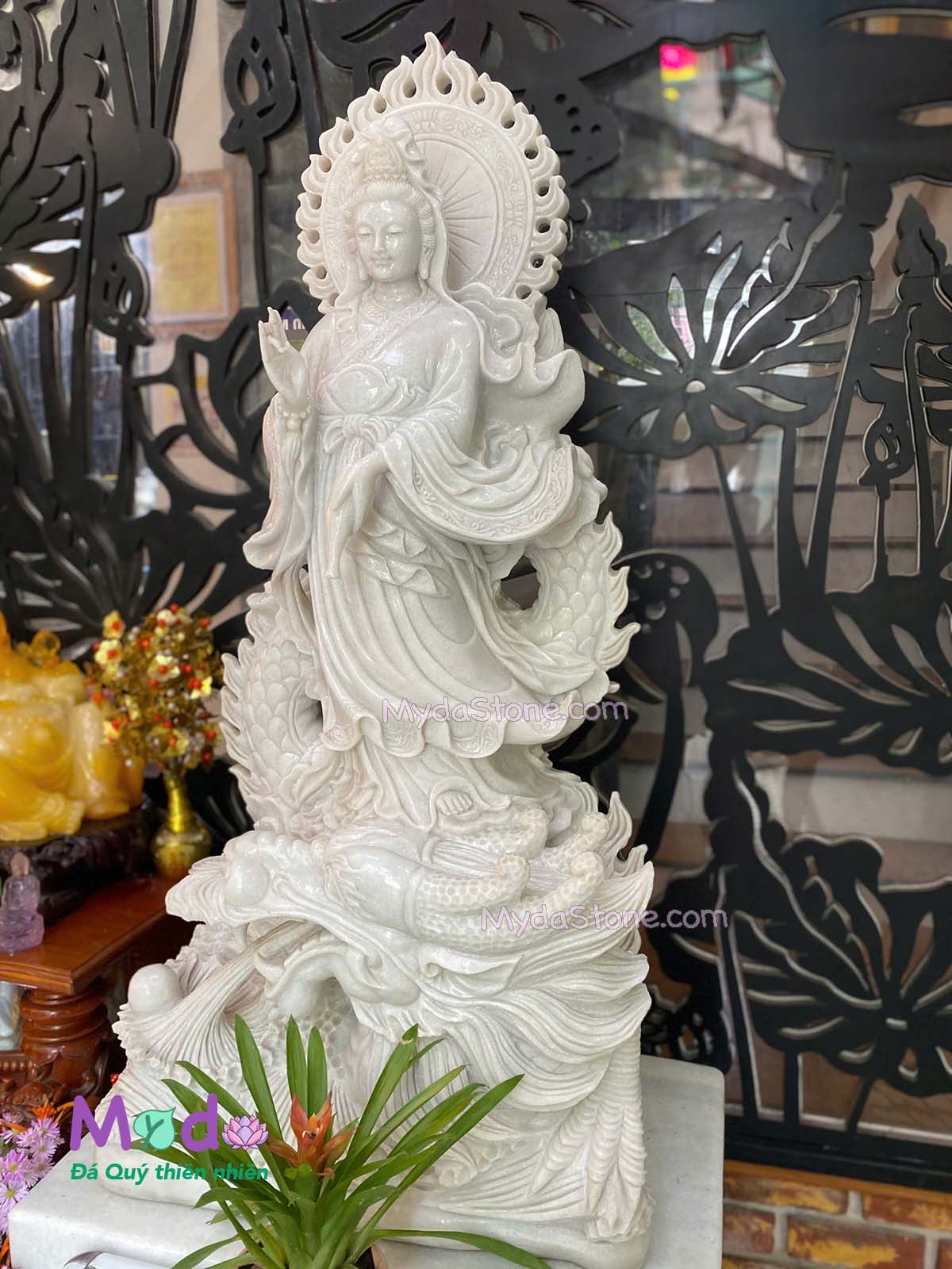 Tượng Phật Quan Âm cưỡi rồng đá Cẩm Thạch Trắng