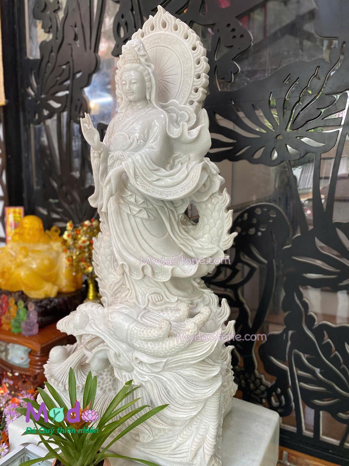 Tượng Phật Quan Âm cưỡi rồng đá Cẩm Thạch Trắng