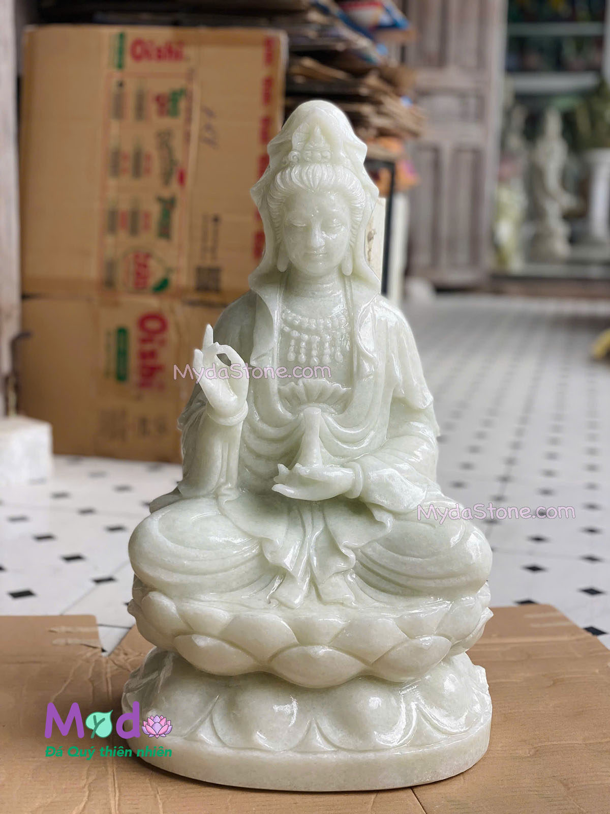 Tượng Phật Quan Âm đá Cẩm Thạch Trắng Xanh