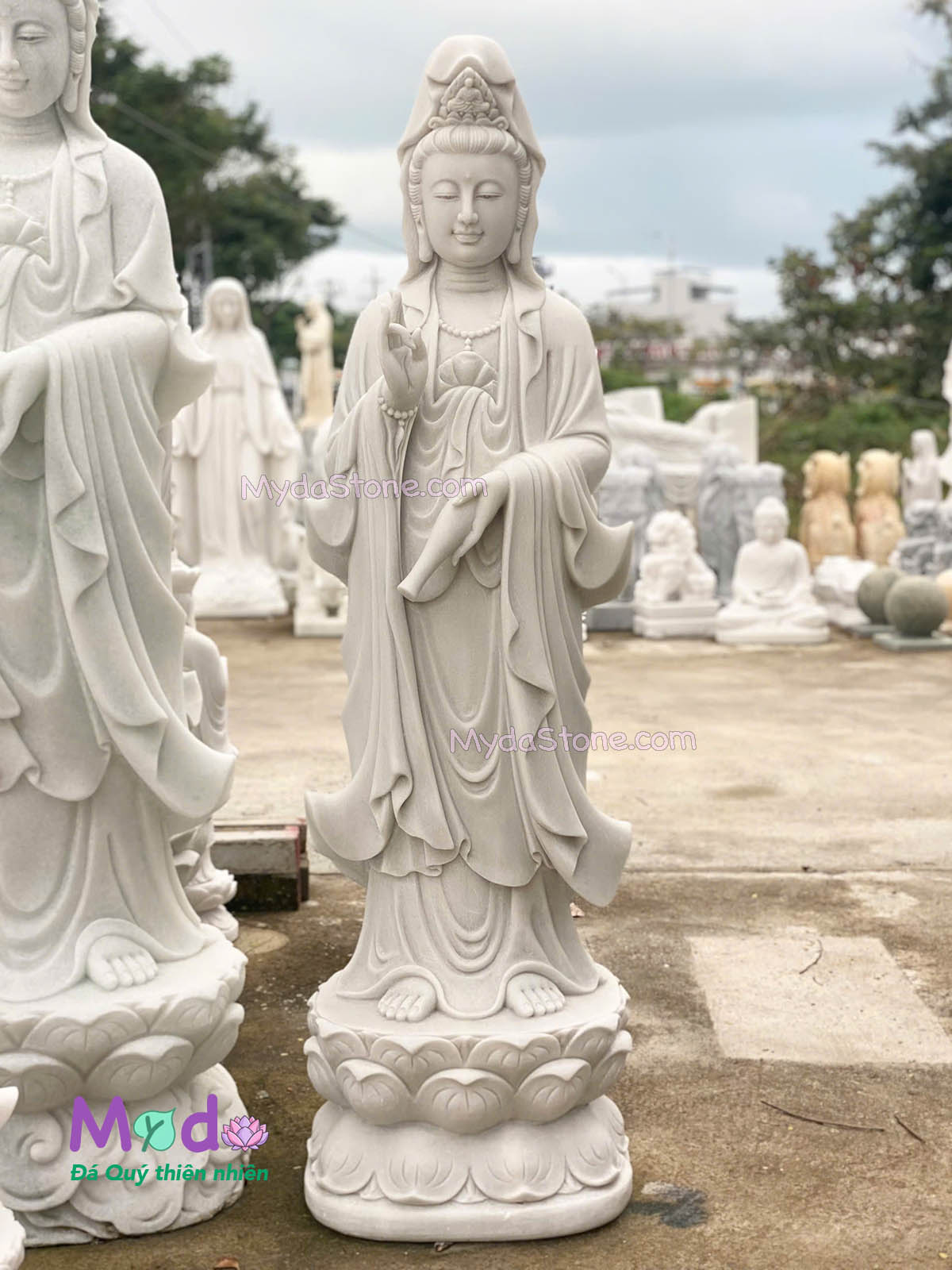 Tượng Phật Quan Âm đứng đài sen đá Cẩm Thạch Trắng