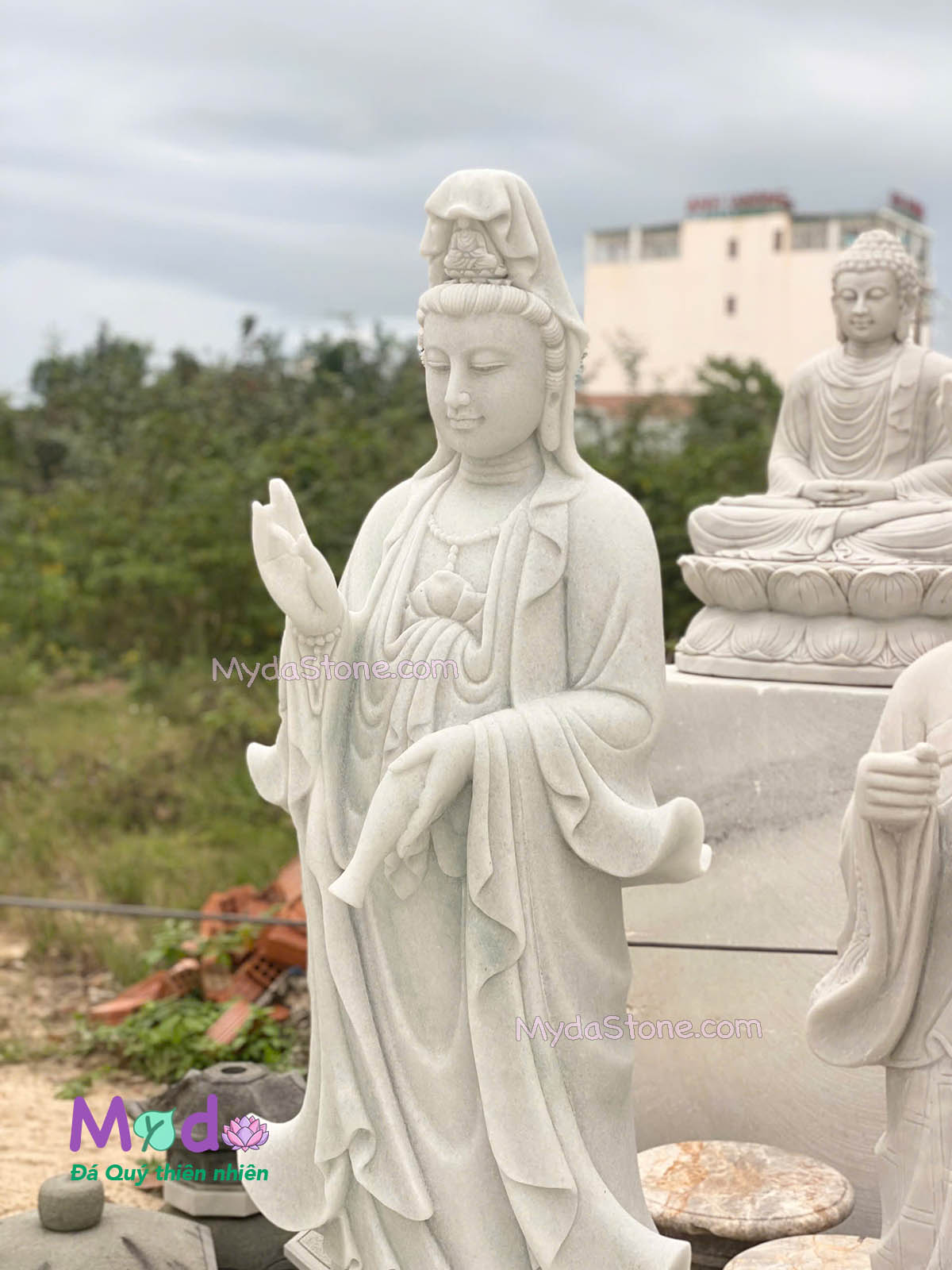 Tượng Phật Quan Âm đứng đài sen đá Cẩm Thạch Trắng
