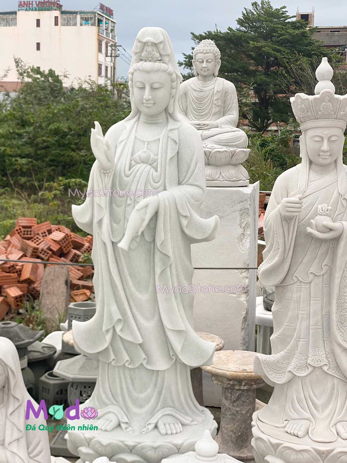 Tượng Phật Quan Âm đứng đài sen đá Cẩm Thạch Trắng