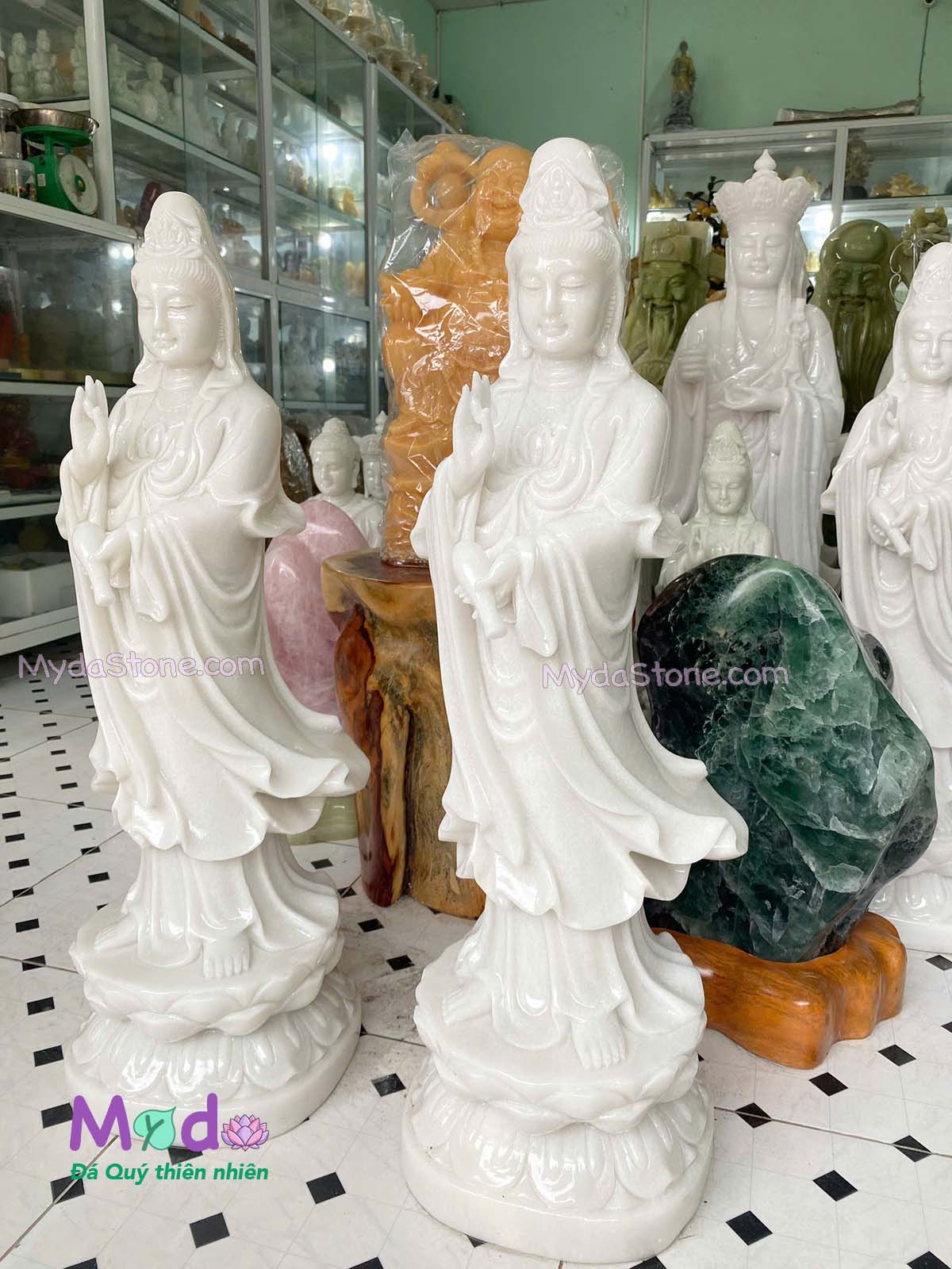 Tượng Phật Quan Âm đứng đài sen đá Cẩm Thạch Trắng