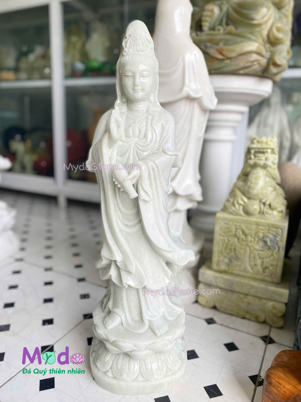 Tượng Phật Quan Âm đứng đài sen đá Cẩm Thạch Trắng Xanh