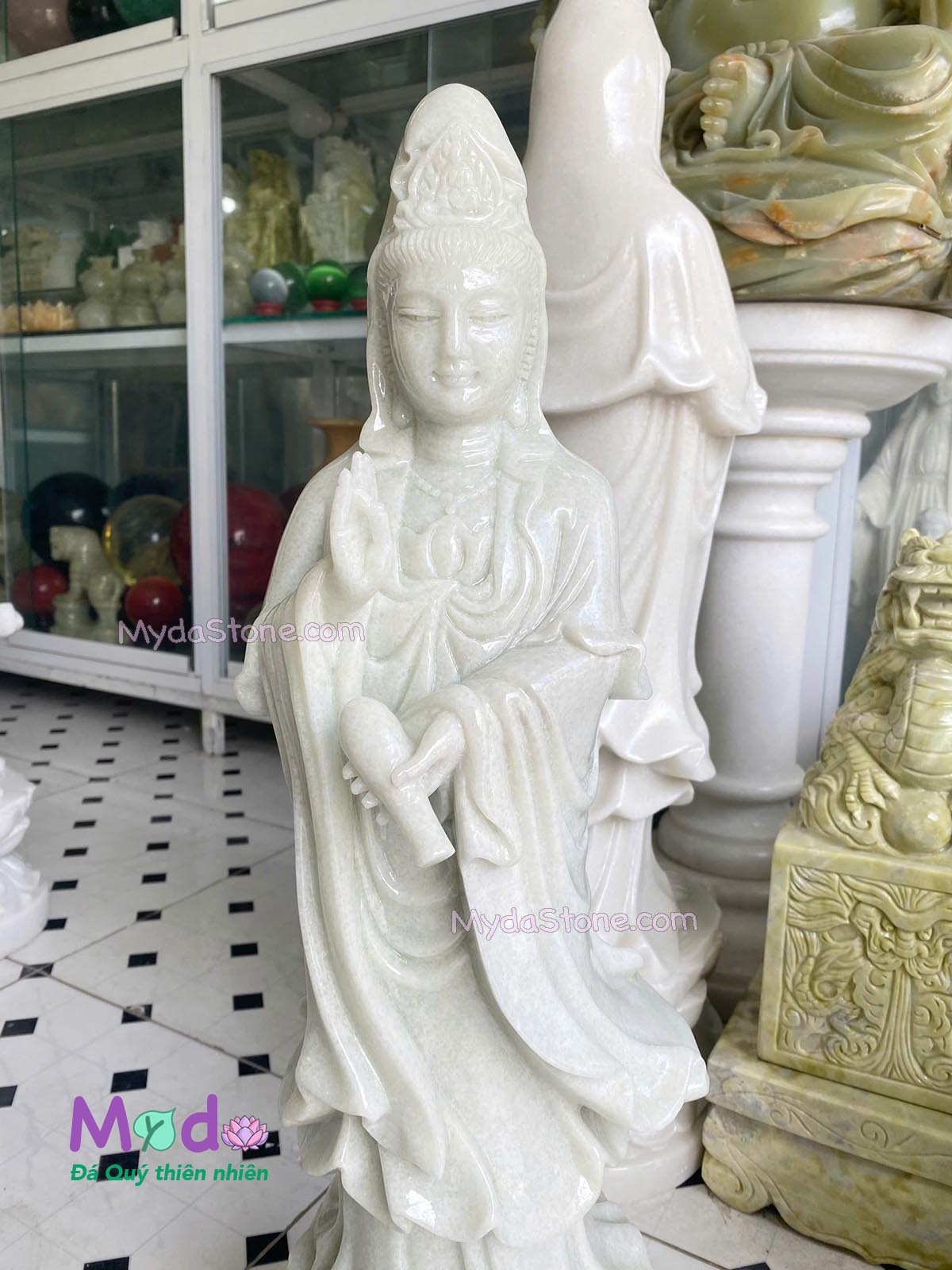 Tượng Phật Quan Âm đứng đài sen đá Cẩm Thạch Trắng Xanh