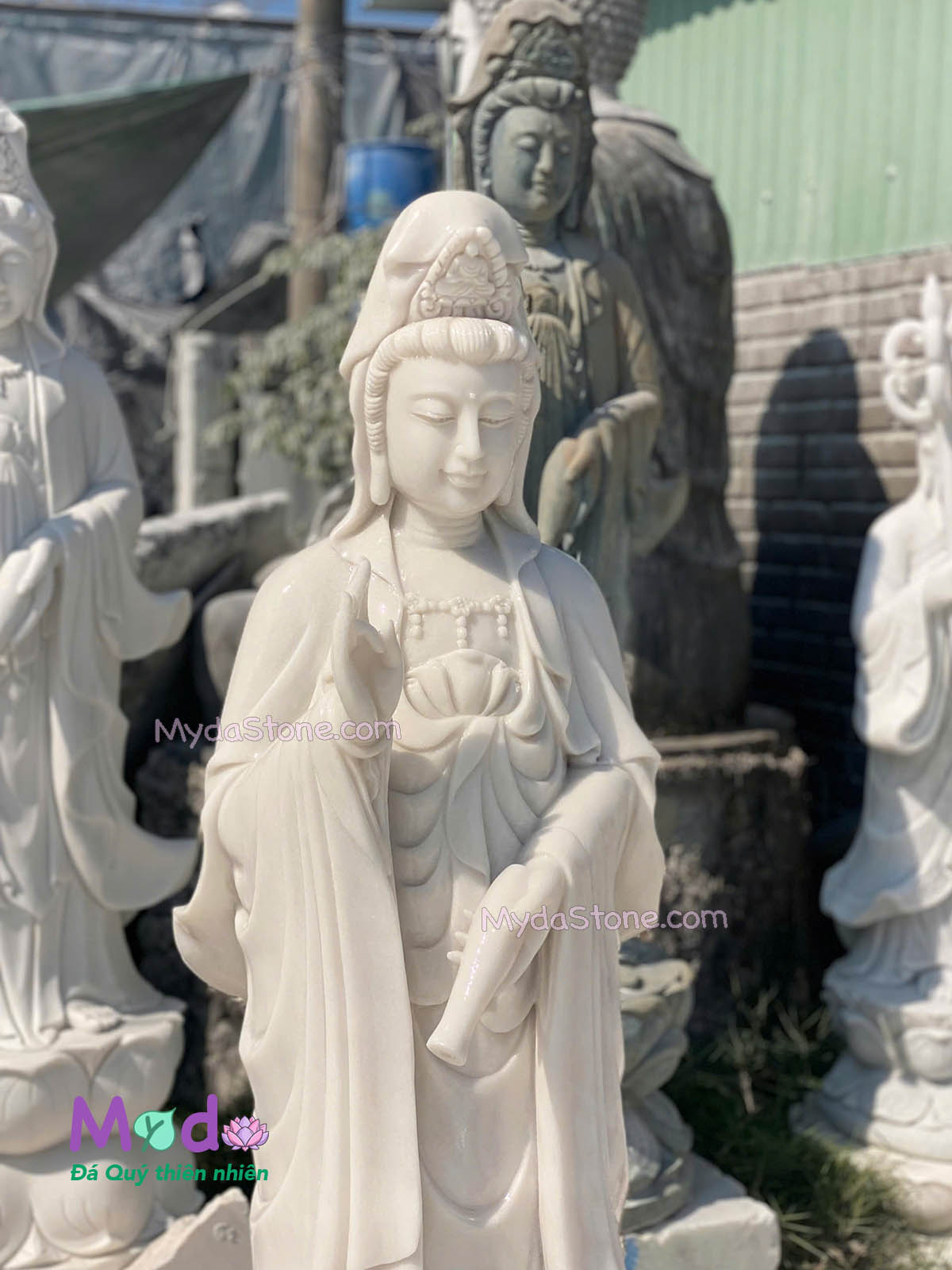 Tượng Phật Quan Âm đứng đài sen đá Cẩm Thạch Trắng